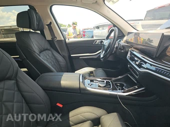 2025 BMW X7 xDrive40i - miniatura 14