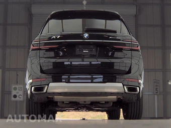 2025 BMW X7 xDrive40i - miniatura 7