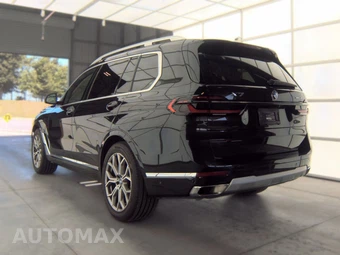 2025 BMW X7 xDrive40i - miniatura 8