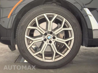 2025 BMW X7 xDrive40i - miniatura 9