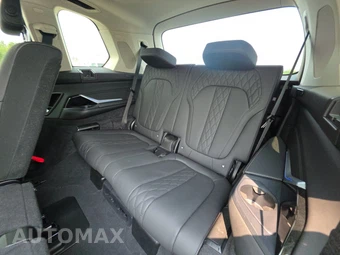 2025 BMW X7 xDrive40i – miniatura 14