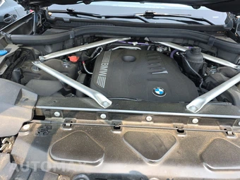 2025 BMW X7 xDrive40i – miniatura 16