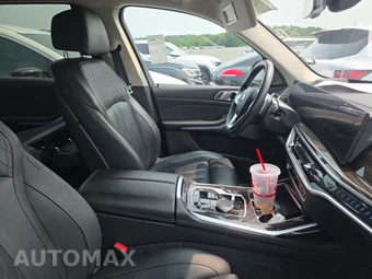 2025 BMW X7 xDrive40i – miniatura 4