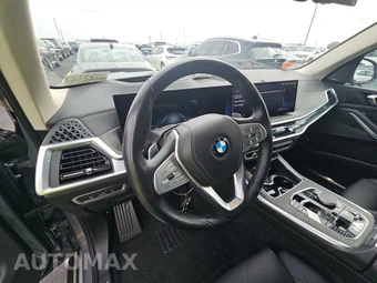 2025 BMW X7 xDrive40i – miniatura 11