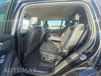 2025 BMW X7 xDrive40i - miniatura 13