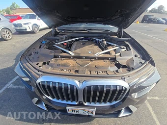 2025 BMW X7 xDrive40i - miniatura 16