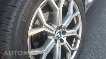 2025 BMW X7 xDrive40i - miniatura 25