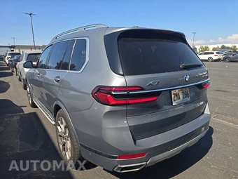 2025 BMW X7 xDrive40i - miniatura 6