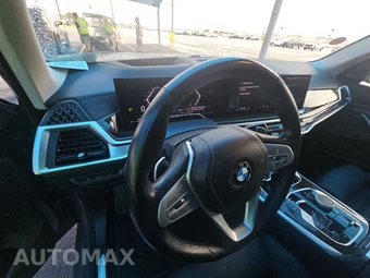 2025 BMW X7 xDrive40i – miniatura 11
