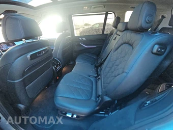 2025 BMW X7 xDrive40i – miniatura 13