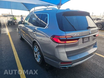 2025 BMW X7 xDrive40i – miniatura 6