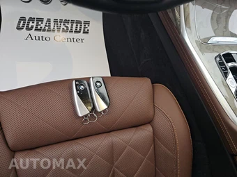 2025 BMW X7 xDrive40i - miniatura 10