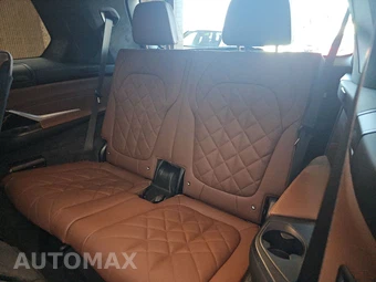 2025 BMW X7 xDrive40i - miniatura 14