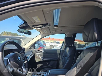 2025 BMW X7 xDrive40i - miniatura 15
