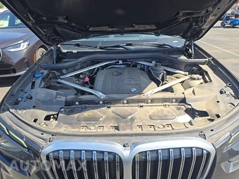 2025 BMW X7 xDrive40i - miniatura 17