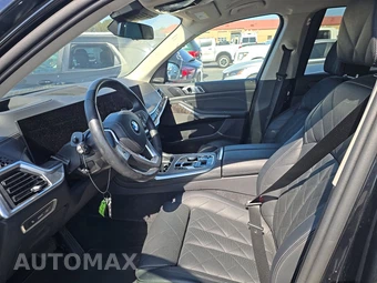 2025 BMW X7 xDrive40i - miniatura 7