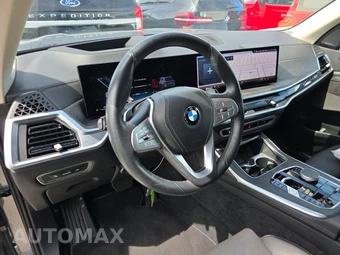 2025 BMW X7 xDrive40i – miniatura 17