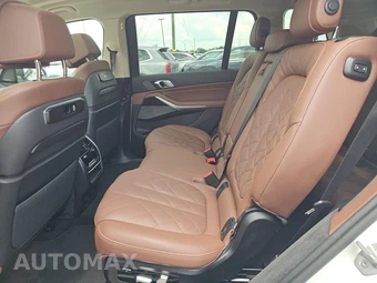 2025 BMW X7 xDrive40i - miniatura 19