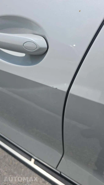 2025 BMW X7 xDrive40i - miniatura 28