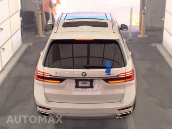 2025 BMW X7 xDrive40i - miniatura 6