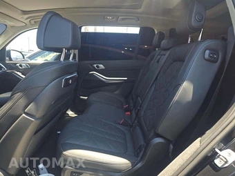 2025 BMW X7 xDrive40i – miniatura 13