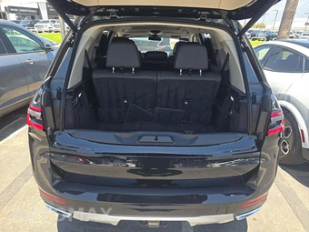2025 BMW X7 xDrive40i – miniatura 15