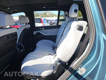 2025 BMW X7 xDrive40i – miniatura 10