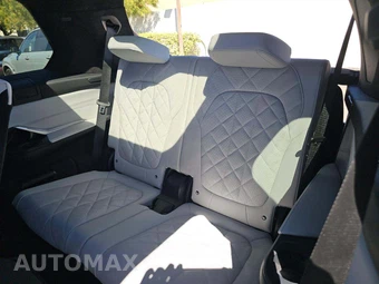 2025 BMW X7 xDrive40i – miniatura 11