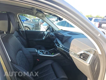 2025 BMW X7 xDrive40i – miniatura 13