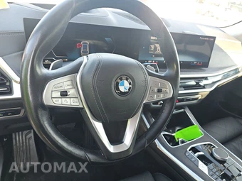 2025 BMW X7 xDrive40i – miniatura 15