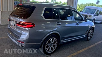 2025 BMW X7 xDrive40i – miniatura 4