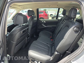 2025 BMW X7 xDrive40i – miniatura 13