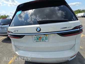 2025 BMW X7 xDrive40i – miniatura 5