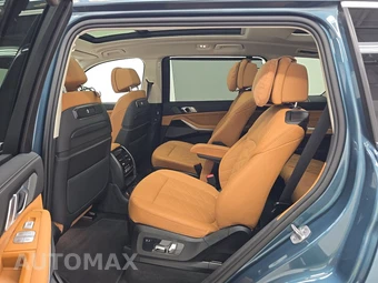 2025 BMW X7 xDrive40i – miniatura 13