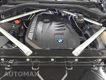 2025 BMW X7 xDrive40i – miniatura 16