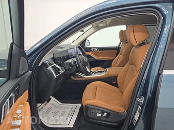 2025 BMW X7 xDrive40i – miniatura 7