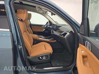 2025 BMW X7 xDrive40i – miniatura 8