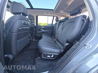 2025 BMW X7 xDrive40i - miniatura 13