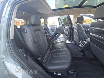 2025 BMW X7 xDrive40i - miniatura 17