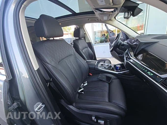 2025 BMW X7 xDrive40i - miniatura 19