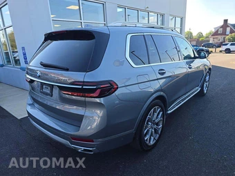 2025 BMW X7 xDrive40i - miniatura 3