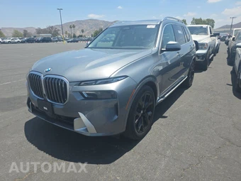 2025 BMW X7 xDrive40i