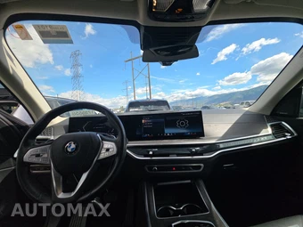 2025 BMW X7 xDrive40i – miniatura 11