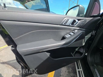 2025 BMW X7 xDrive40i – miniatura 9