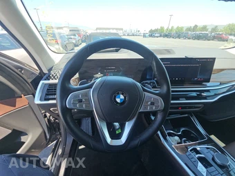 2025 BMW X7 xDrive40i – miniatura 10