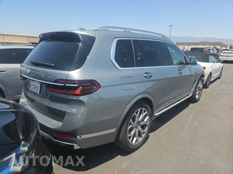 2025 BMW X7 xDrive40i – miniatura 4