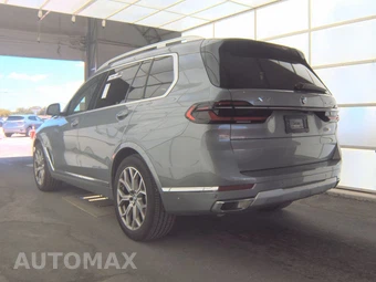 2025 BMW X7 xDrive40i – miniatura 8