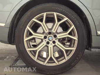 2025 BMW X7 xDrive40i – miniatura 11