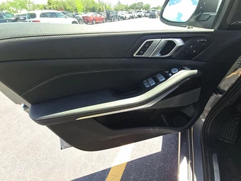 2025 BMW X7 xDrive40i – miniatura 15