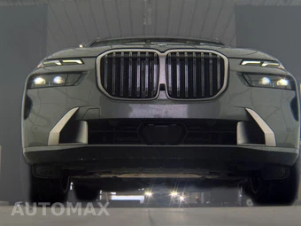 2025 BMW X7 xDrive40i – miniatura 3